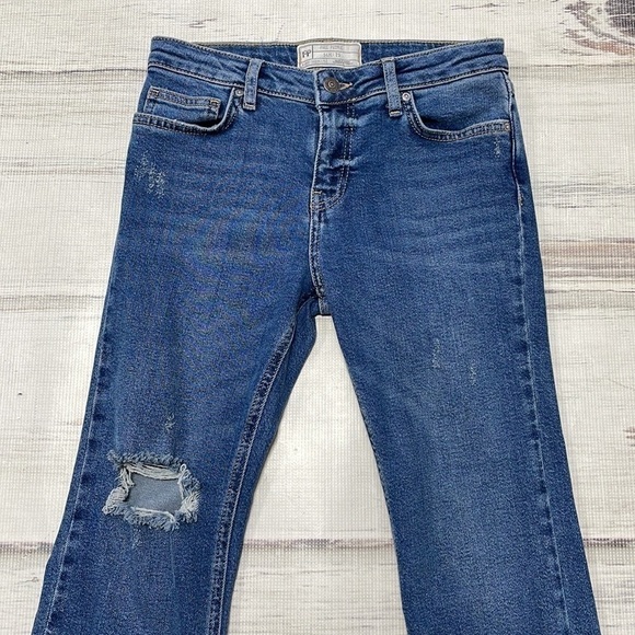 FREE PEOPLE Jeans Flare Leg Blue Denim Distressed Size 25 - Picture 5 of 11